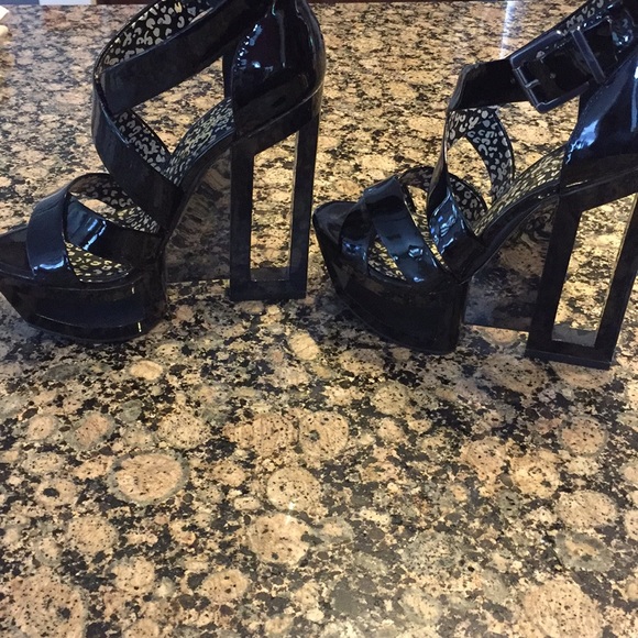🔥😍Jessica Simpson Black Beauty Platform Shoe😍🔥 - Picture 3 of 7
